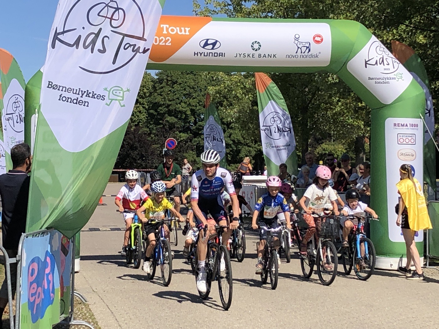Starten på Kids Tour med Medic Team Danmark som beredskab